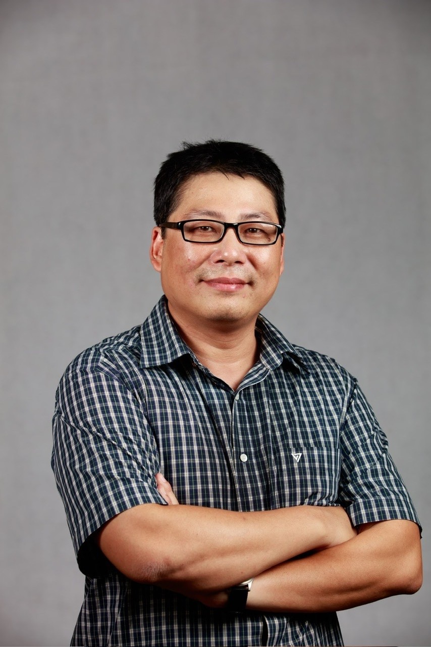 Phó Giáo sư (2016).  Phạm Xuân Thạch